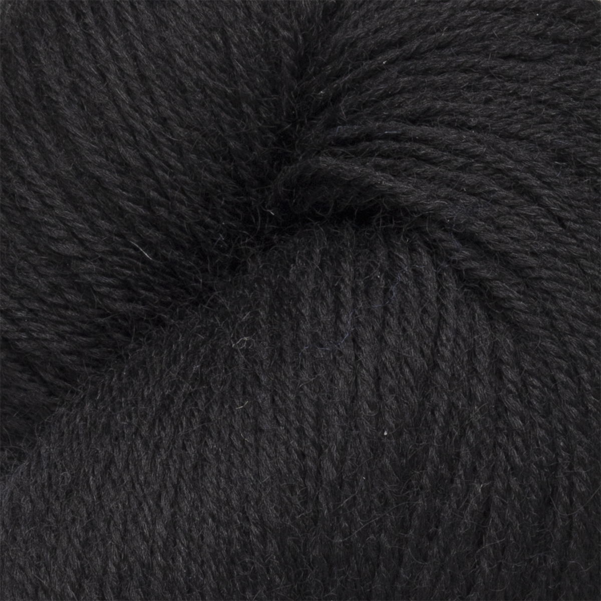 Laine 4fädig col. 0891 Winter Black ca. 400 m 100 g